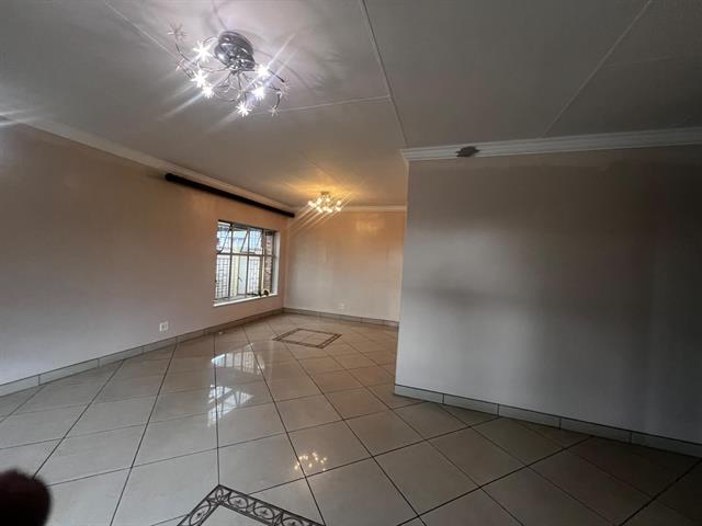 3 Bedroom House to let in Montana