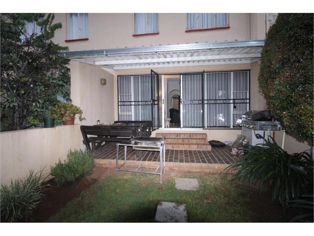 2 Bedroom Apartment to let in Garsfontein