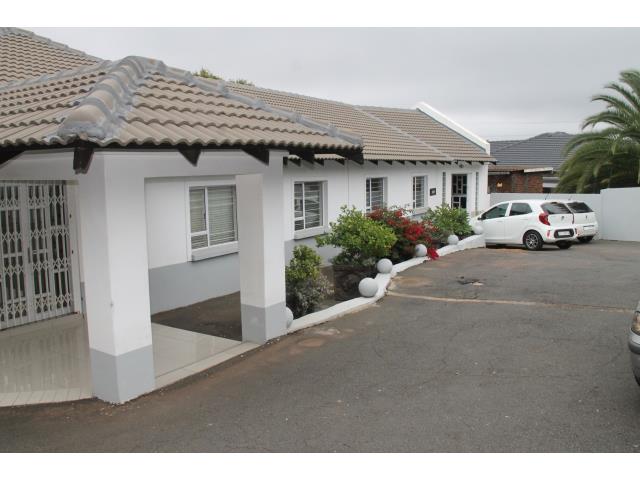 4 Bedroom House for sale in Waterkloof Ridge