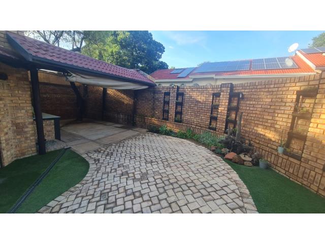 1 Bedroom Garden Cottage to let in Wingate Park