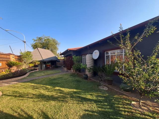 5 Bedroom House for sale in Kloofsig