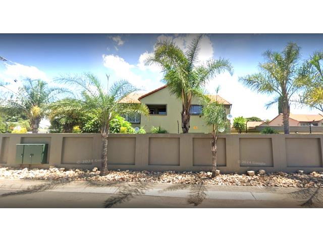 2 Bedroom Apartment for sale in Elarduspark