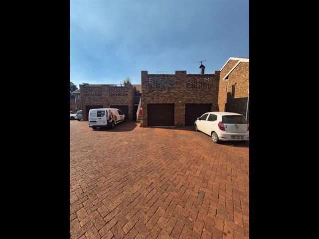 3 Bedroom Townhouse for sale in Moreleta Park