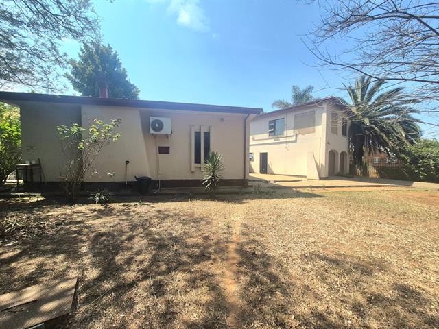 4 Bedroom House for sale in Elarduspark