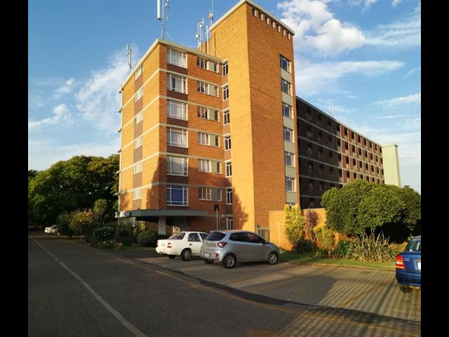 1.5 Bedroom Apartment for sale in Elarduspark