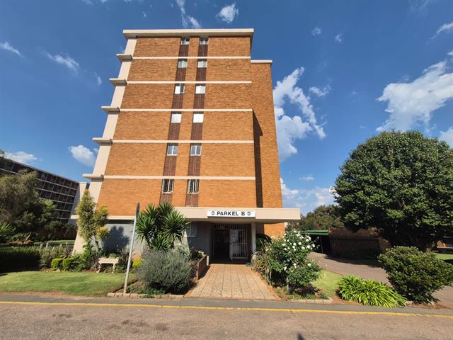 2.5 Bedroom Apartment to let in Elarduspark