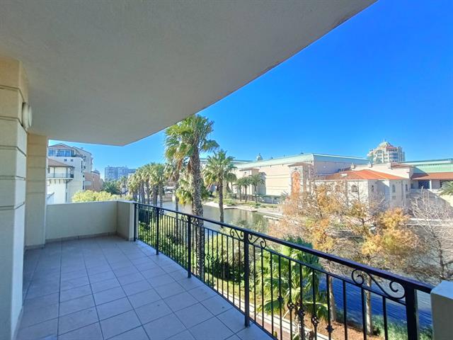 2 Bedroom Apartment to let in Century City