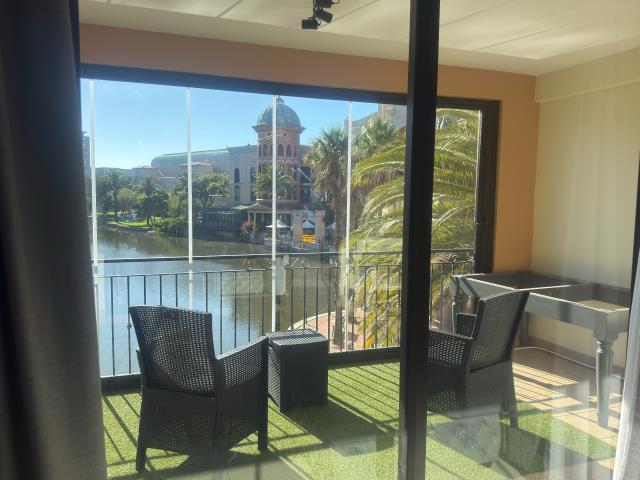 3 Bedroom Apartment to let in Century City