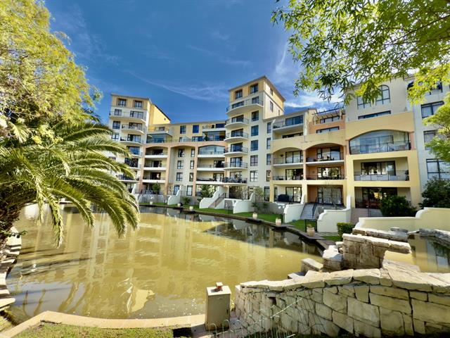 3 Bedroom Apartment for sale in Century City