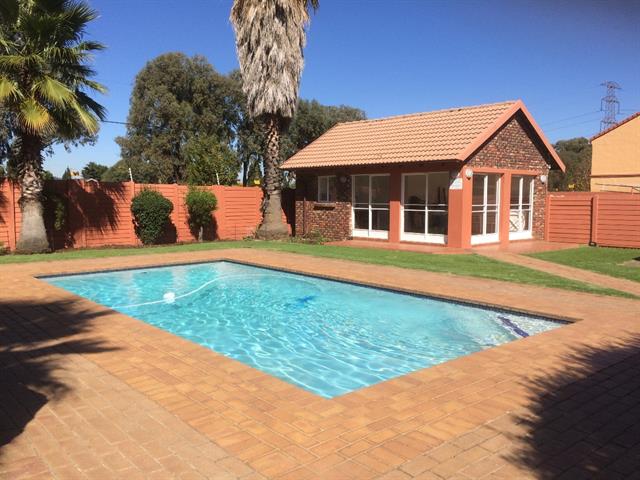 2 Bedroom Apartment to let in Eden Glen