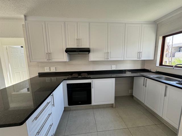 2 Bedroom Apartment to let in Marais Steyn Park
