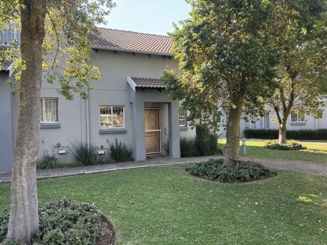 3 Bedroom Duplex for sale in Greenstone Hill