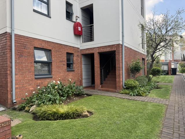2 Bedroom Apartment for sale in Sebenza