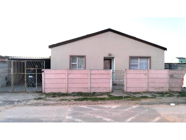 3 Bedroom House for sale in Bonteheuwel