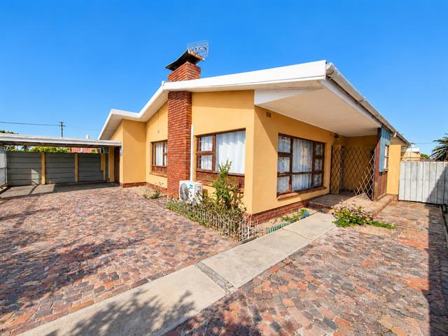3 Bedroom House for sale in Richmond Estate