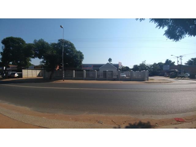 1276m² Commercial space for sale in Wolmer