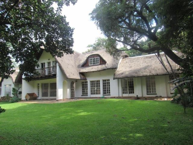 5 Bedroom House for sale in Florauna