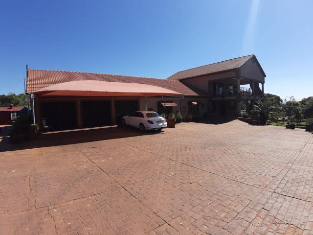 1.2  ha  for sale in Strydfontein AH