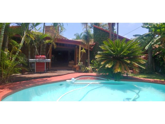 4 Bedroom House for sale in The Orchards