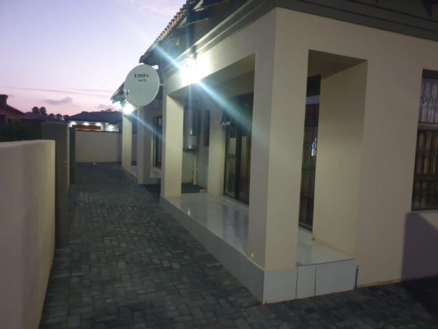 3 Bedroom House for sale in The Orchards