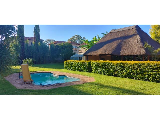 4 Bedroom House for sale in Theresapark