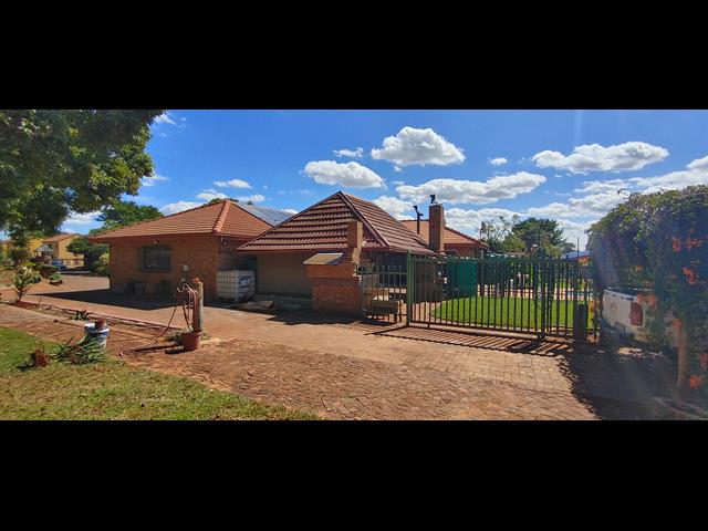 6 Bedroom House for sale in Winternest