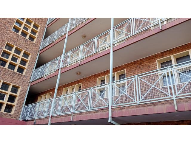 2 Bedroom Apartment for sale in Pretoria North