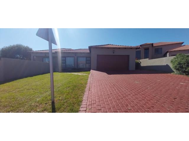 5 Bedroom House for sale in Amandasig