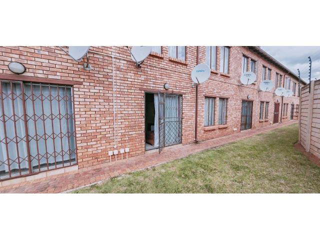 2 Bedroom Apartment for sale in The Orchards