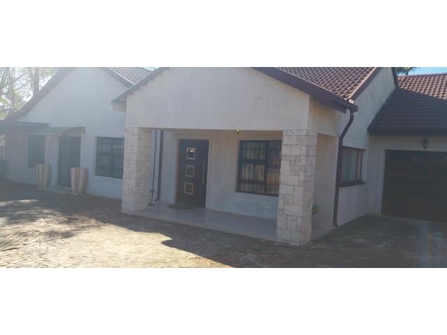 3 Bedroom House for sale in The Orchards