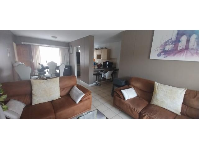 3 Bedroom Apartment for sale in Karenpark