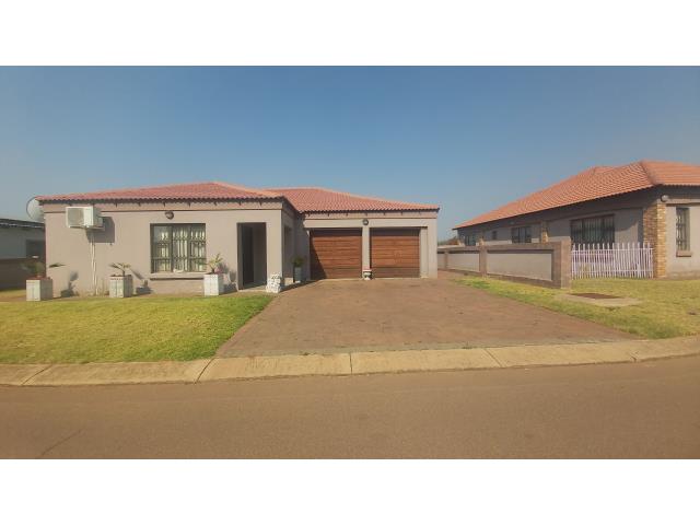3 Bedroom House for sale in The Orchards