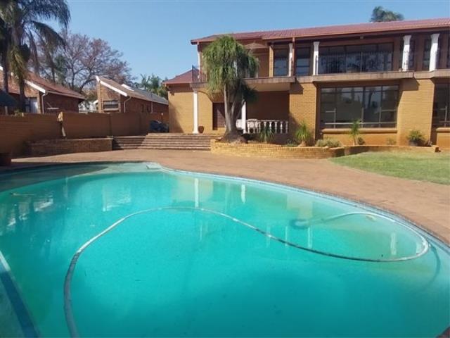 4 Bedroom House for sale in Amandasig