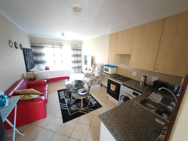 1 Bedroom Apartment for sale in Karenpark