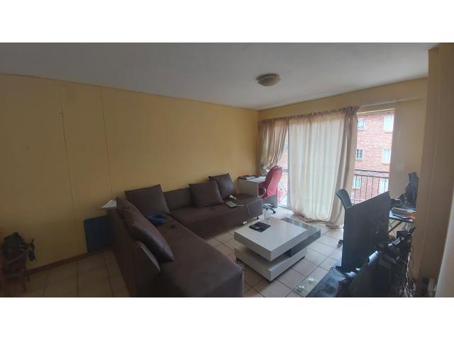 2 Bedroom Apartment for sale in Karenpark