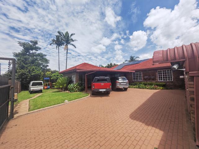 3 Bedroom House for sale in Ninapark