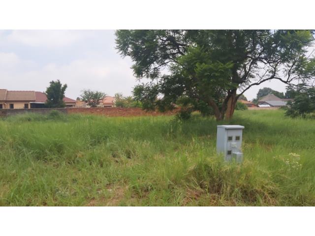 Land for sale in Clarina