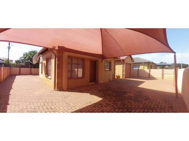 2 Bedroom House for sale in The Orchards