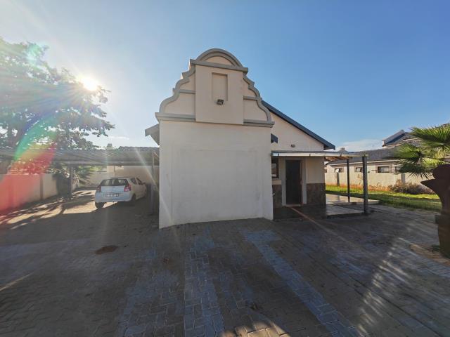 3 Bedroom House for sale in Hesteapark