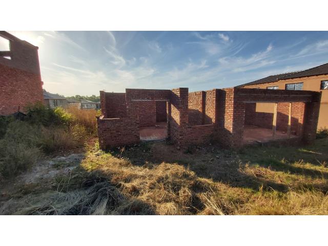 4 Bedroom House for sale in Amandasig