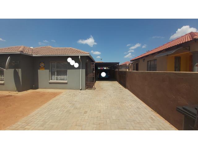 2 Bedroom House for sale in The Orchards