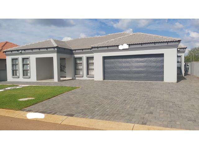 3 Bedroom House for sale in The Orchards