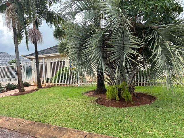 4 Bedroom House for sale in Karenpark