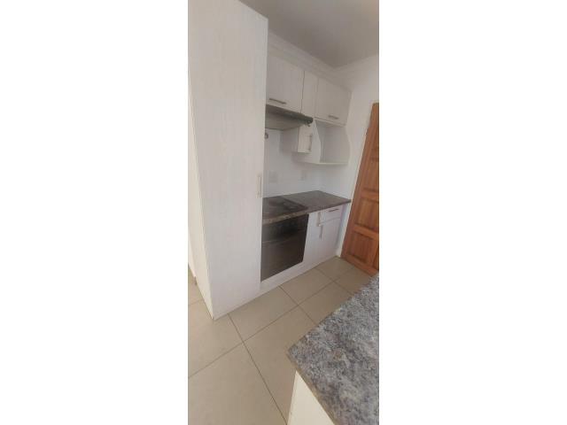 2 Bedroom House for sale in Rosslyn