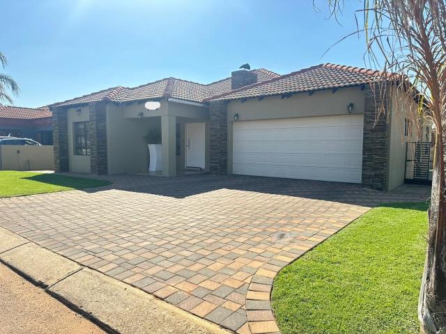 3 Bedroom House for sale in The Orchards