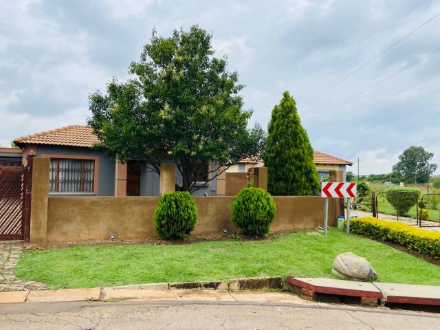 3 Bedroom House for sale in Nkwe Country Estate