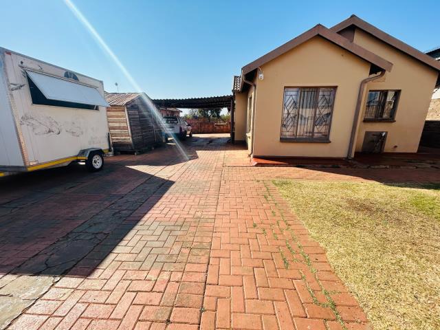 3 Bedroom House for sale in The Orchards