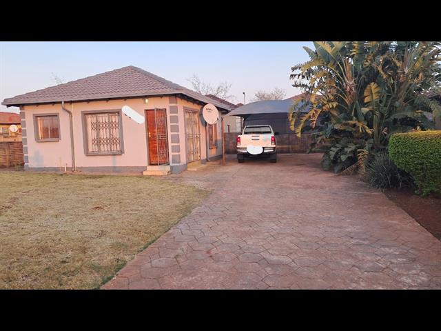 2 Bedroom House for sale in The Orchards