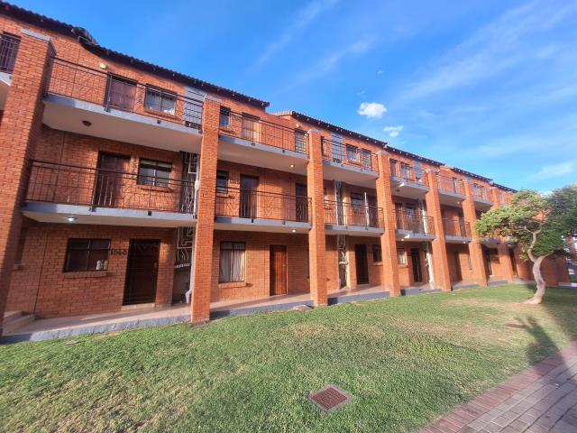 Bachelor apartment for sale in Wonderpark Estate