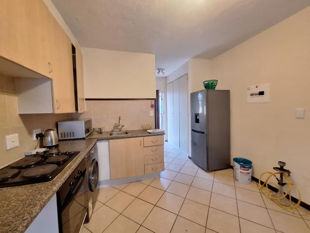 Bachelor apartment for sale in Wonderpark Estate